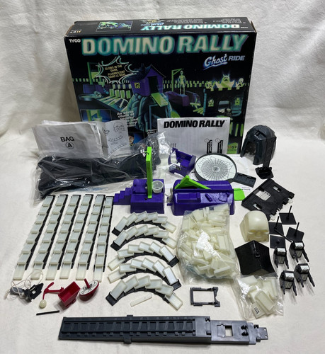 Domino rally ghost ride - ghost,