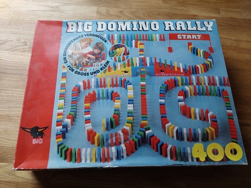 Big domino rally weit - domino,